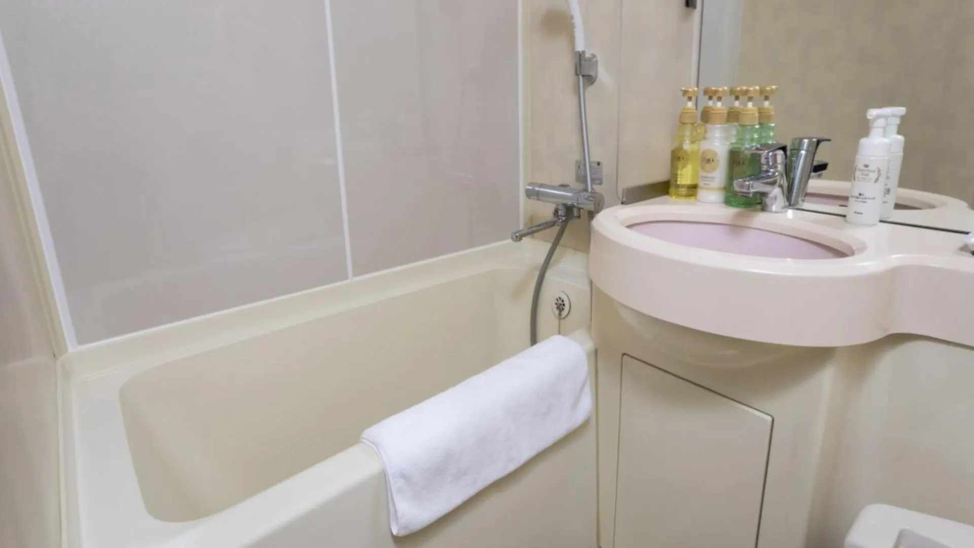 Business Inn Norte Nakajima Park - Vacation Stay 08731V Sapporo